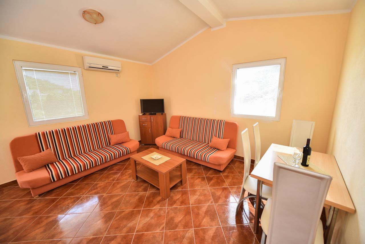 Apartmani Stanisic Čanj Exteriér fotografie